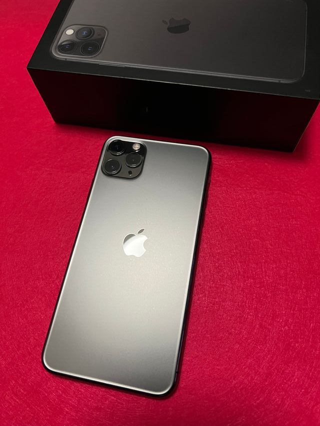 IPHONE 11 PRO MAX 256gb COME NUOVO