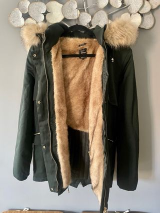 Parka Zara verde talla M