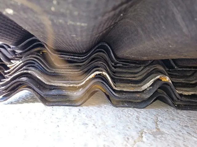 Tejas asfálticas onduladas