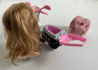 Barriguitas con moto y casco