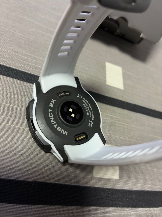 Garmin Instinct 2X Solar Gris/Blanco