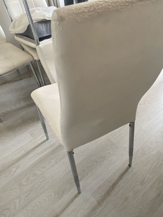 Juego de 2 sillas blancas