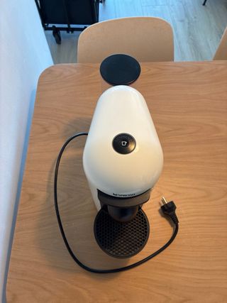 Cafetera Nespresso Vertuo Plus Blanca