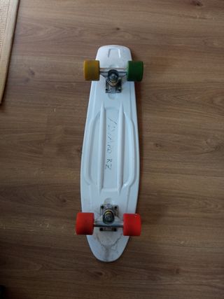 Monopatín Penny Board blanco
