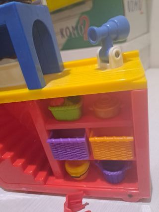 Barco pirata de juguete con figuras