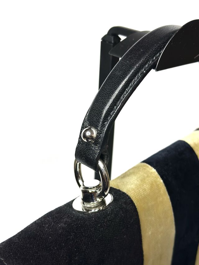 Bolso Gucci Negro y Dorado