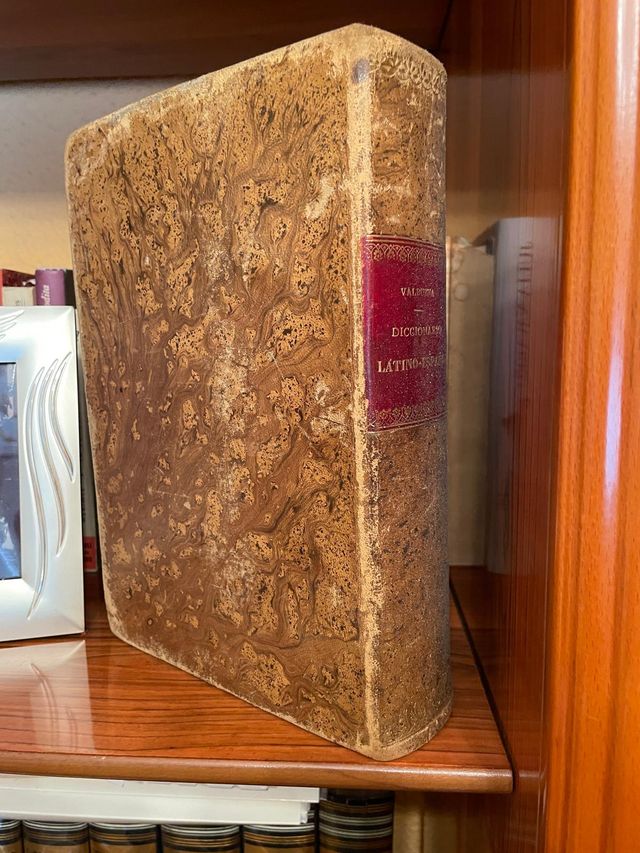 Diccionario Latino-Español Valbuena