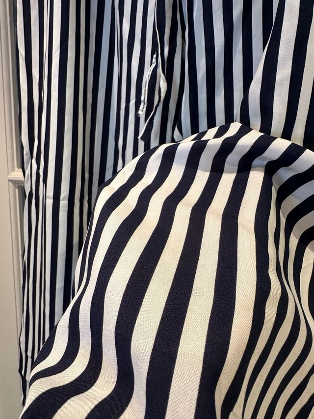 Pantalón rayas azul y blanco