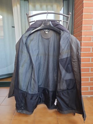 Abrigo Quechua Gris
