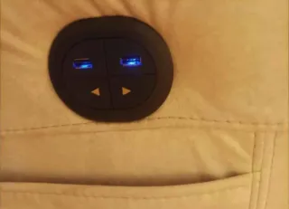 2 poltrone reclinabili elettriche beige