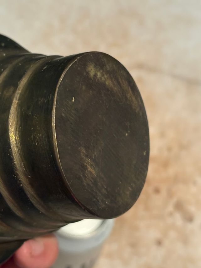 Mortero antiguo de bronce