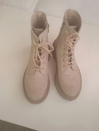 Botas Bershka Beige