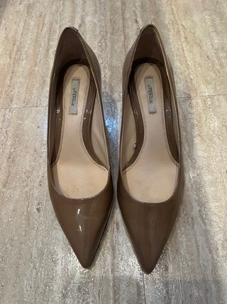Zapatos de tacón Uterqüe 