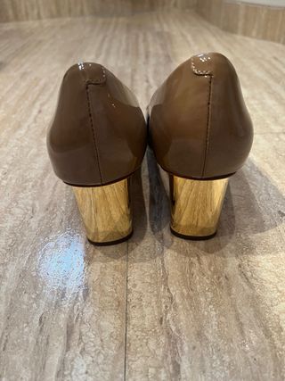 Zapatos de tacón Uterqüe 