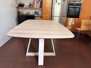 Mesa de comedor extensible madera y metal