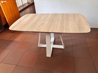 Mesa de comedor extensible madera y metal