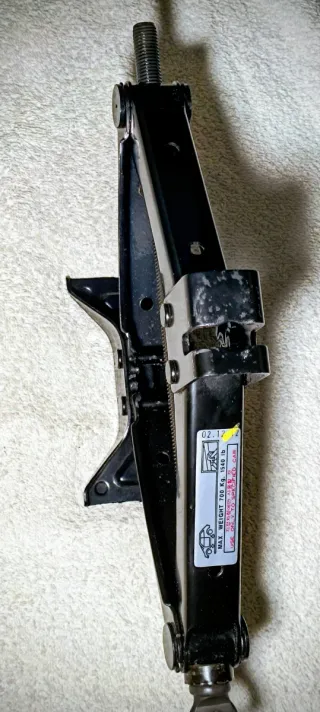 Gato elevador para coche seminuevo