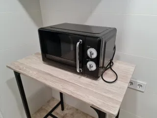 Horno Microondas Negro Estilo Retro