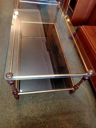 Mesa auxiliar cristal y metal dorado