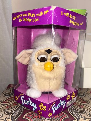 Muñeco Furby 1998 ojos marrones
