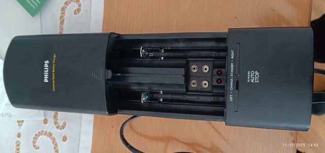 Caricabatterie Philips Universale