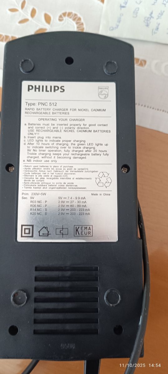 Caricabatterie Philips Universale