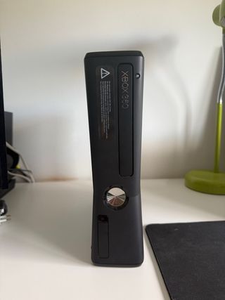 Xbox 360 + Kinect + Mando + 11 Juegos