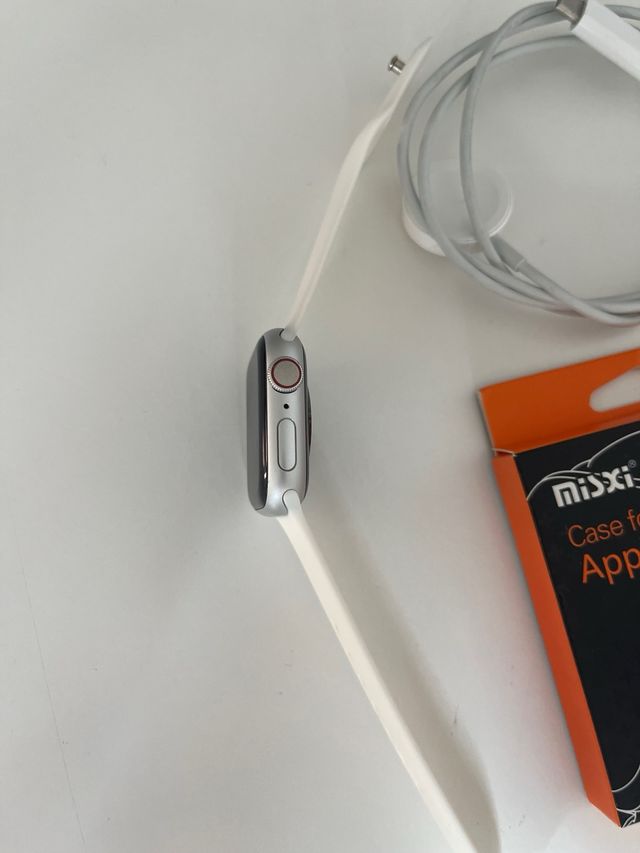 Apple Watch Serie 8 41mm Argento LTE gps+cellular