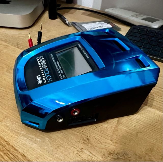 Caricabatterie LRP Pulsar Touch Competition