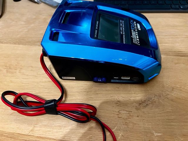 Caricabatterie LRP Pulsar Touch Competition