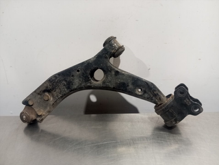 BRAZO SUSPENSION INFERIOR DELANTERO DERECHO FORD