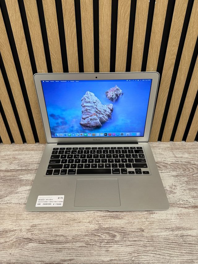 MacBook Air 13" 2013 i5 4gb 256gb SSD