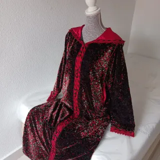 Jelaba Mobra Negra y Roja