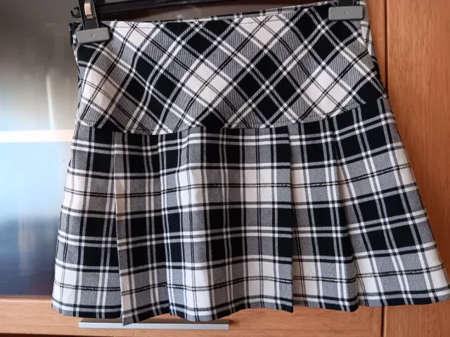 Mini falda de cuadros con cremallera