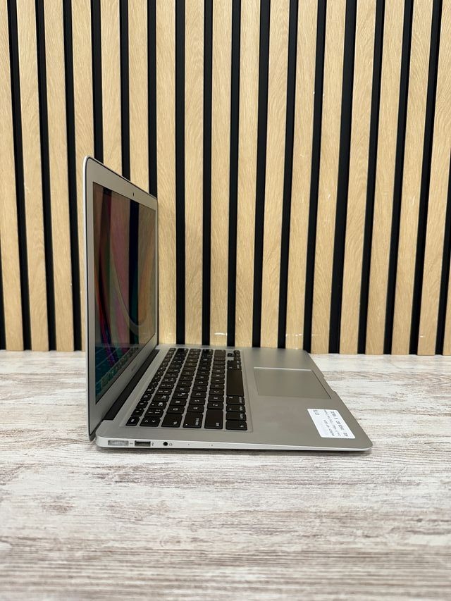 MacBook Air 13" 2014 i7 8gb 256gb SSD
