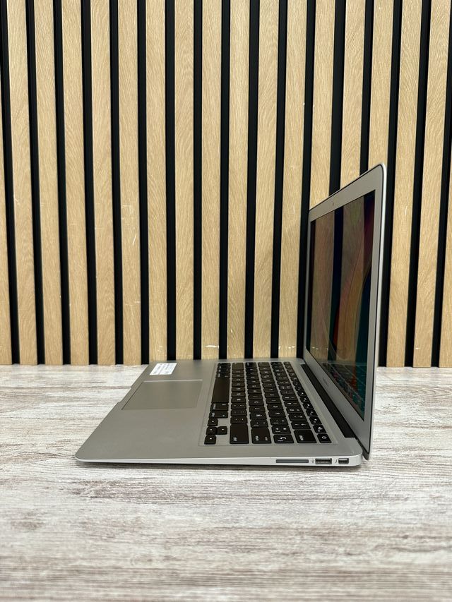 MacBook Air 13" 2014 i7 8gb 256gb SSD