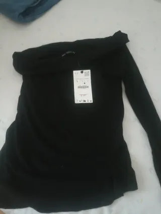 Zara Top Negro Hombros Descubiertos Talla L