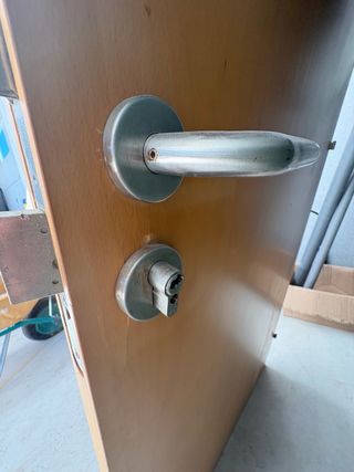 Puerta de madera interior