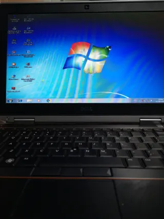 Portátil Económico, funcionando con Windows y ofic