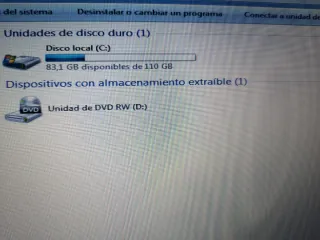 Portátil Económico, funcionando con Windows y ofic