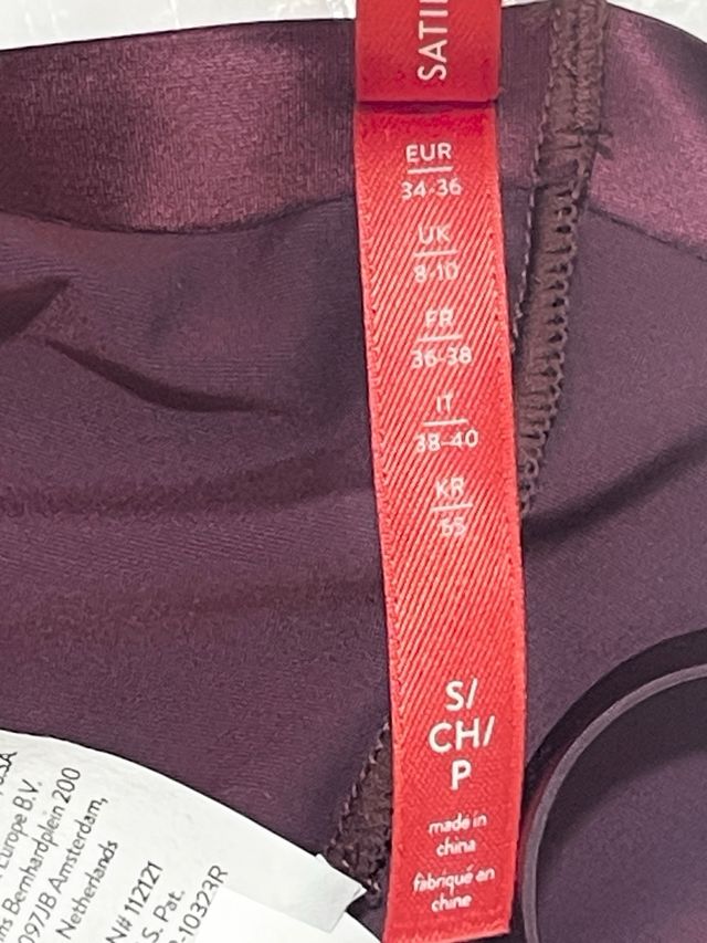 SPANX Body tanga en satén granate