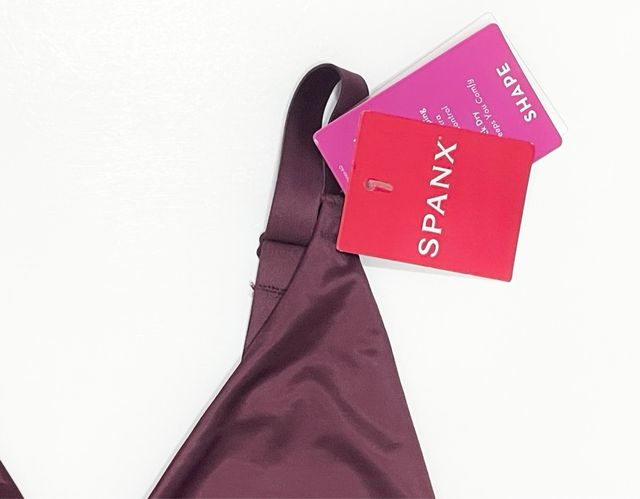 SPANX Body tanga en satén granate