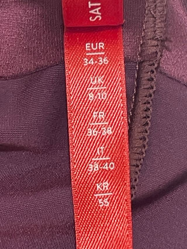 SPANX Body tanga en satén granate