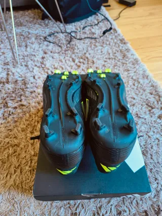 Botas de fútbol Adidas F50