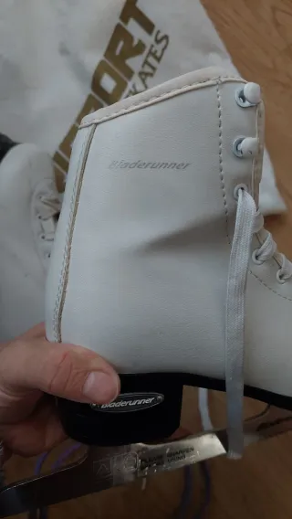 Patines de hielo talla 33.