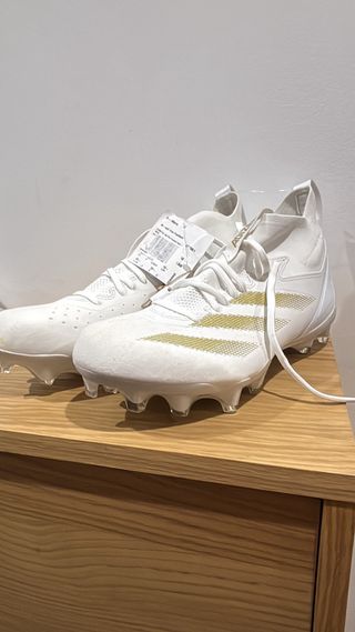 Botas de fútbol americano Adidas blancas