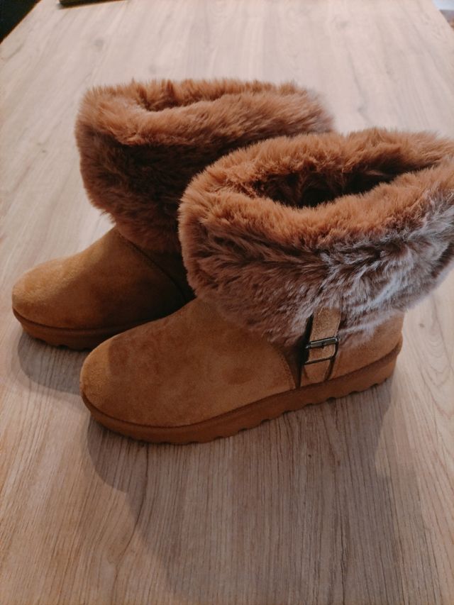 Botas/Pantubotas Marrones con Pelo