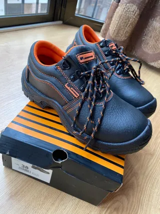 Zapatos de seguridad negros y naranjas talla 38
