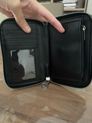 Cartera Stradivarius flores blancas
