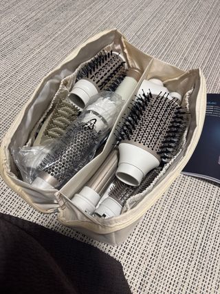 Moldeador de pelo Cecotec Bamba ( tipo Dyson )